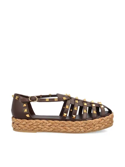 Valentino Garavani Rockstud Sandals In Brown