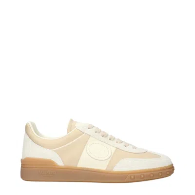 Valentino Garavani Low-top Mixed Material Sneaker In Neutral