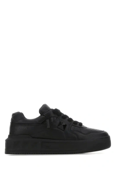 Valentino Garavani One Stud Xl Sneaker In Black