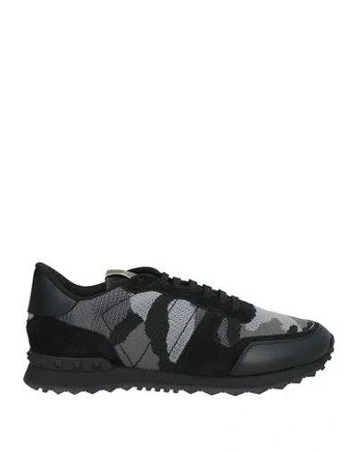Valentino Garavani Mans Rockrunner Camouflage Noir Leather And Fabric Sneakers In Black