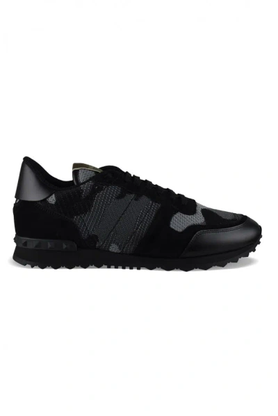 Valentino Garavani Men Rockrunner Sneakers In Black