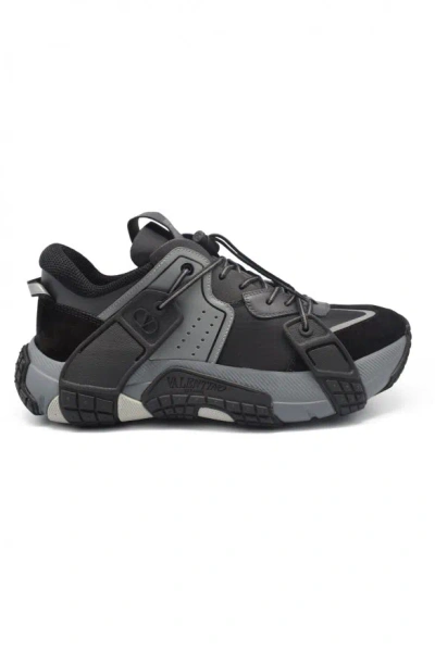 Valentino Garavani Men Wod Trainers In Black