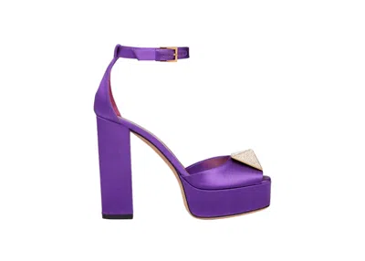 Pre-owned Valentino Garavani Garavani One Stud Pumps (women's) Sneakers In Purple