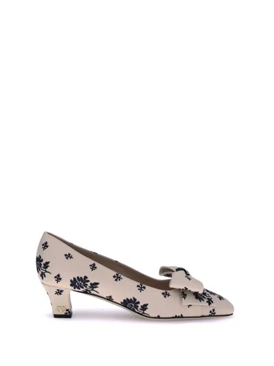 Valentino Garavani Pumps In Neutral