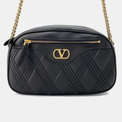 Pre-owned Valentino Garavani Garavani Quilty 67 Medium Black Leather Zip-up Shoulder Bag