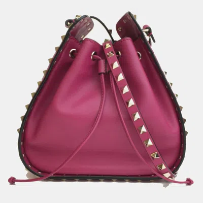 Pre-owned Valentino Garavani Garavani Rockstud Bucket Bag In Pink
