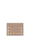 Valentino Garavani Rockstud Leather Card Holder In Pink