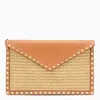 VALENTINO GARAVANI VALENTINO GARAVANI ROCKSTUD CLUTCH IN AND