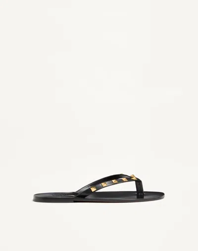 Valentino Garavani Rockstud Kidskin Flip-flops In Black