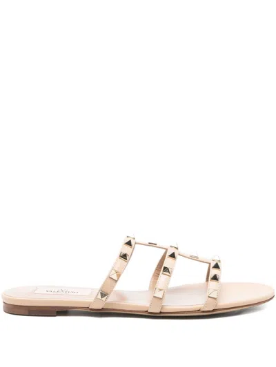 VALENTINO GARAVANI VALENTINO GARAVANI ROCKSTUD LEATHER FLAT SANDALS
