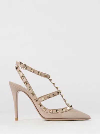 Valentino Garavani Rockstud Leather Pumps In Neutral