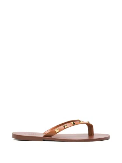 Valentino Garavani Rockstud Leather Thong Sandals In Brown