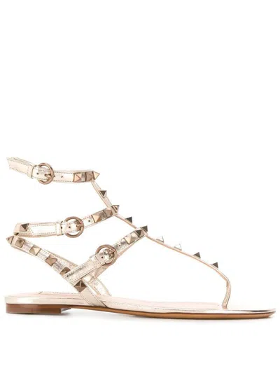 VALENTINO GARAVANI VALENTINO GARAVANI ROCKSTUD LEATHER THONGS