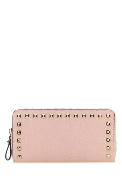 Valentino Garavani Rockstud Grainy Leather Card Case In Pink