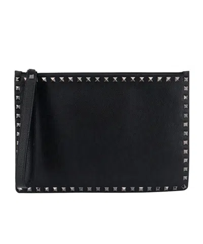 Valentino Garavani Rockstud Zip-up Clutch Bag In Black