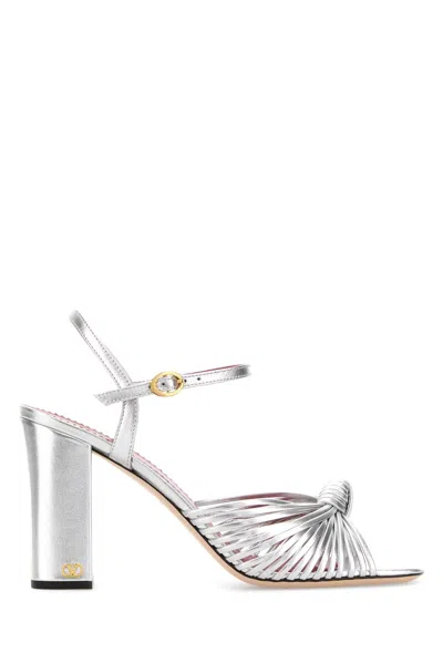 Valentino Garavani Silver Solid Pumps In Multi