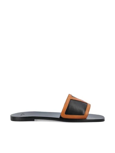 Valentino Garavani Sandals In Black/roasted Pecan