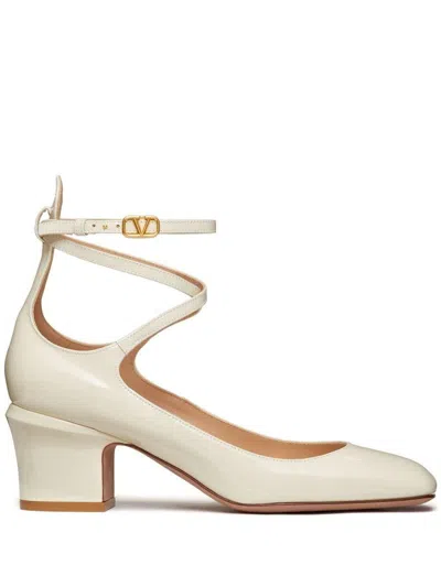 Valentino Garavani Sandals In Light Ivory