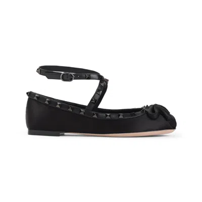 Valentino Garavani Valentino Rockstud Patent Ballet Flat In Black