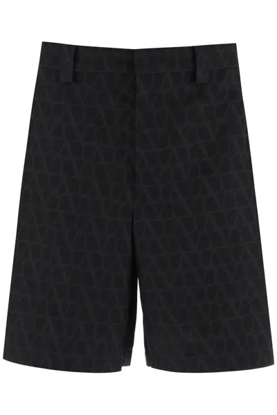 Valentino Garavani Shorts With Toile Iconographe Motif Men In Black
