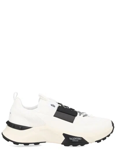 Valentino Garavani Sneaker "true Act" In White
