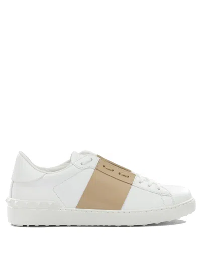 Valentino Garavani Sneakers & Slip On In White