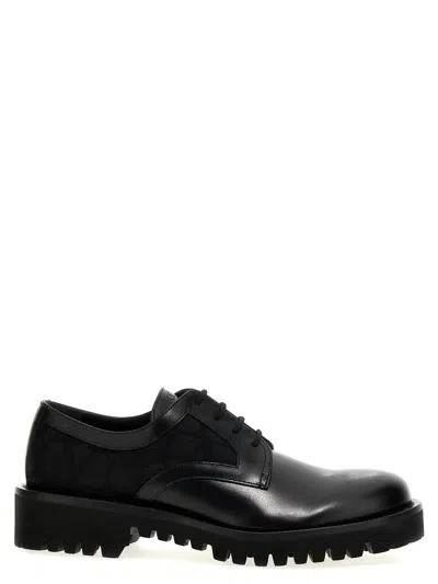 Valentino Garavani Sneakers In Black