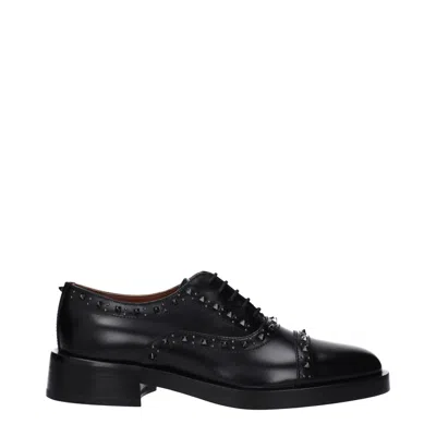 Valentino Garavani Studded Leather Oxford In Black