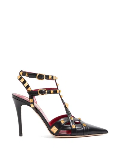Valentino Garavani Studded Leather Pump In Black