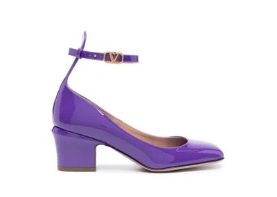 Pre-owned Valentino Garavani Garavani Tango Patent Leather Pumps (women's) Sneakers In Purple