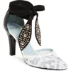 Valentino Garavani Two-tone Lace And Leather Foliefoliage Pumps In Ivory/nero