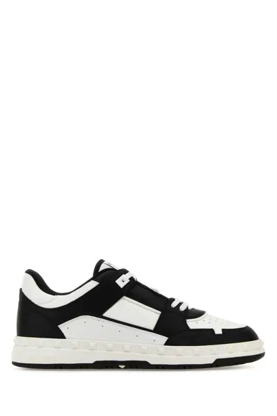 VALENTINO GARAVANI VALENTINO GARAVANI TWO-TONE LEATHER FREEDOTS SNEAKERS