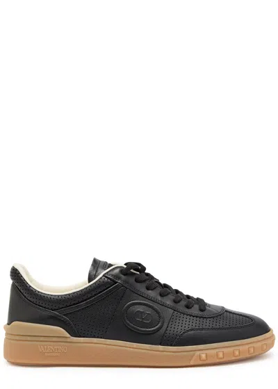 VALENTINO GARAVANI VALENTINO GARAVANI UPVILLAGE PANELLED LEATHER SNEAKERS