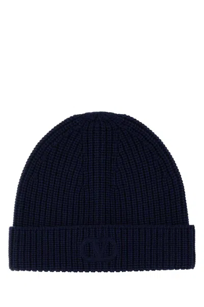 Valentino Garavani Valentino Vlogo Knitted Beanie In Black