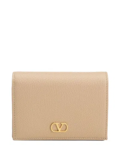 Valentino Garavani V Logo Signature Leather Wallet In Neutral