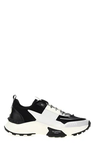 VALENTINO GARAVANI VALENTINO GARAVANI VALENTINO GARAVANI 'TRUE ACT' SNEAKERS