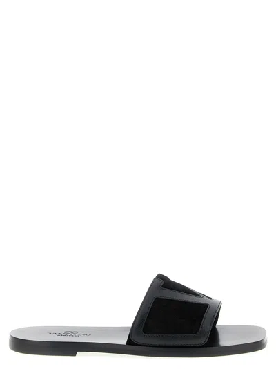 Valentino Garavani Viva Superstar Slide Sandal In Black