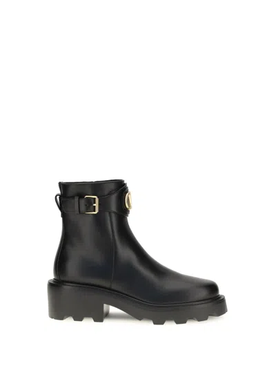 Valentino Garavani Vlogo Ankle Boot In Black