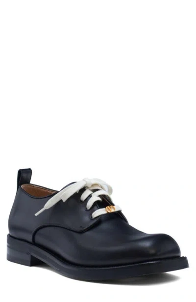 Valentino Garavani Vlogo Derby