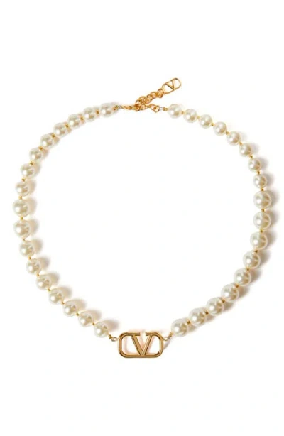 Valentino Garavani Vlogo Faux Pearl Necklace In Ivory/gold