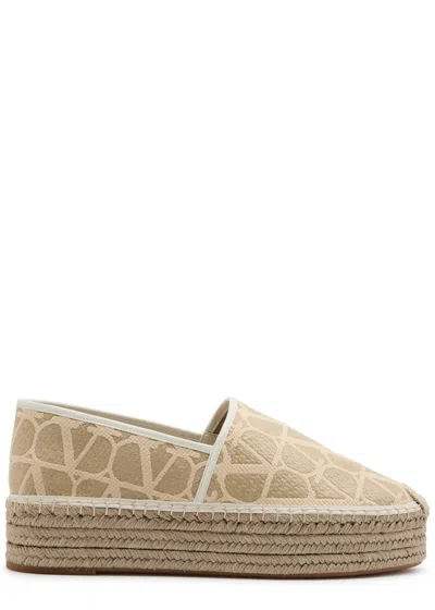 Valentino Garavani Vlogo-jacquard Canvas Flatform Espadrilles In Beige