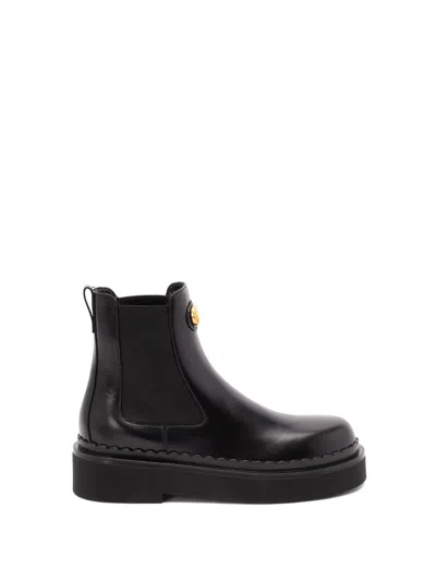 Valentino Garavani `vlogo Signature` Beatles Boots In Black