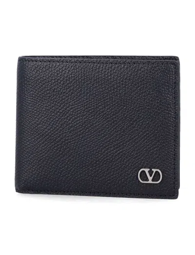 Valentino Garavani Textured Leather Wallet With Subtle Logo Detail In Black