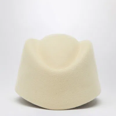 Valentino Garavani Vlogo Signature Hat In Cream Colour In Neutral