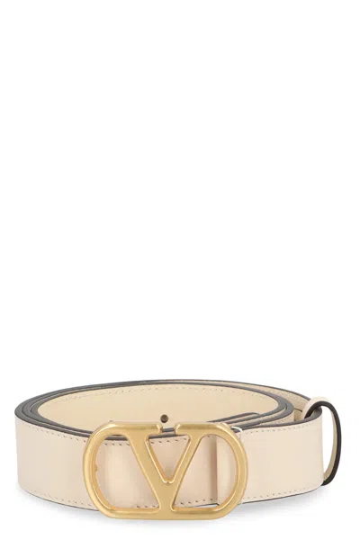 Valentino Garavani Vlogo Signature Leather Belt In Neutral