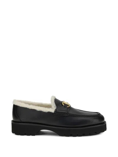 Valentino Garavani Vlogo Signature Loafer In Black