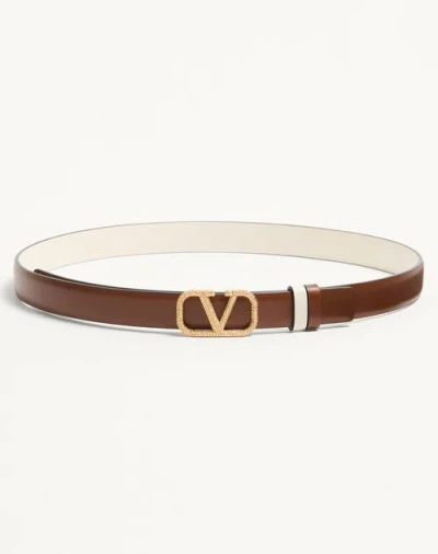 Valentino Garavani Vlogo Signature Reversible Belt In 20 Mm Calfskin Woman Ivory/brown 070