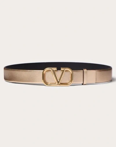 Valentino Garavani Vlogo Signature Reversible Belt In Metallic And Shiny Calfskin 30 Mm Woman Gold/b In ゴールド/ブラック