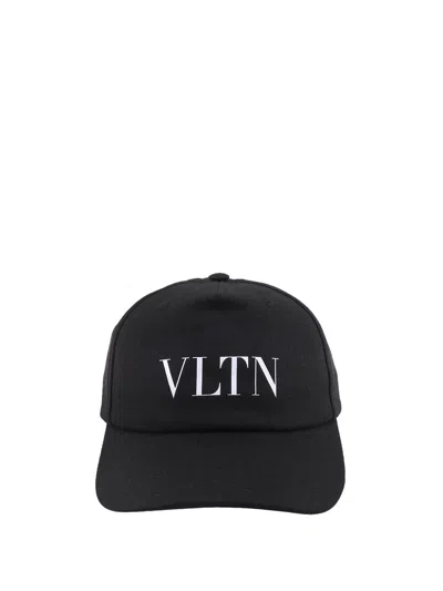 Valentino Garavani Contoured Brim Cap With Adjustable Strap In Black