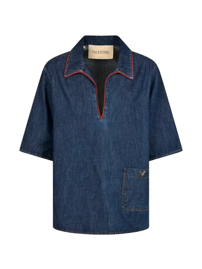 Valentino Garavani V-neck Cotton Shirt With Front Pocket And Metal Logo In Blu